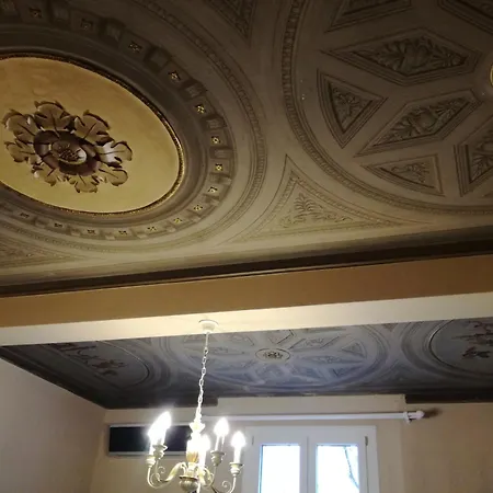 Pensionat Al Tribunale - And - Bedinbolognacentro Bologna