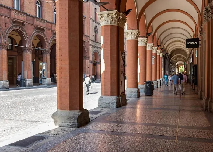 Al Tribunale - And - Bedinbolognacentro Pensionat