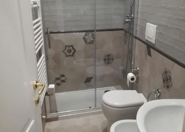 Pensionat Al Tribunale - And - Bedinbolognacentro 3*